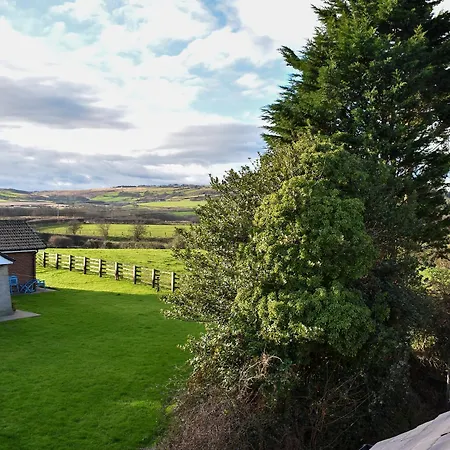 Ferndene * Hinderwell